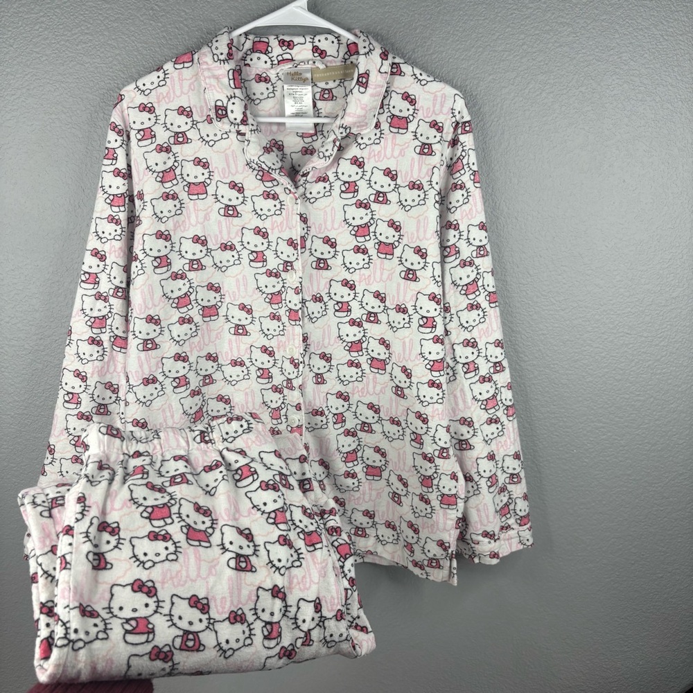 Hello Kitty Organic Flannel Pajama Set Pottery Barn Teen - Picture 3 of 16